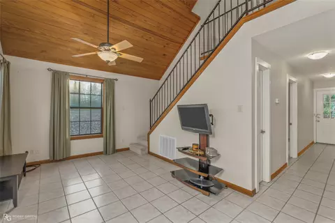 Living - 222 Weldon Johnson Rd, Minden, LA 71055 photo 5 of 5