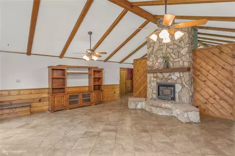 Living - 222 Weldon Johnson Rd, Minden, LA 71055 photo 1 of 5