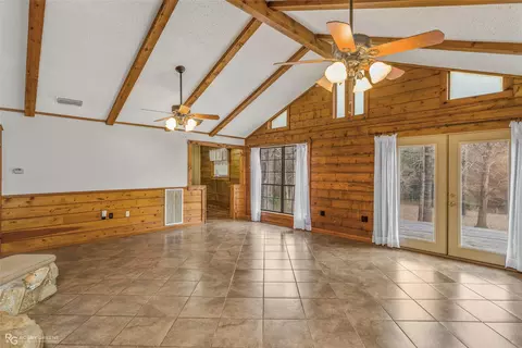 Living - 222 Weldon Johnson Rd, Minden, LA 71055 photo 4 of 5