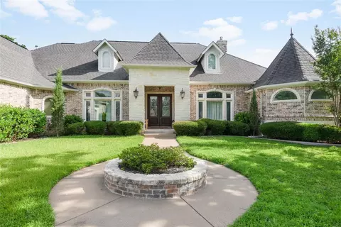 6204 Toscana Cir, Fort Worth, TX 76140
