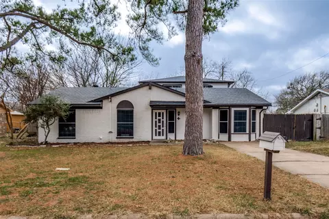 861 Betty Dr, Terrell, TX 75160