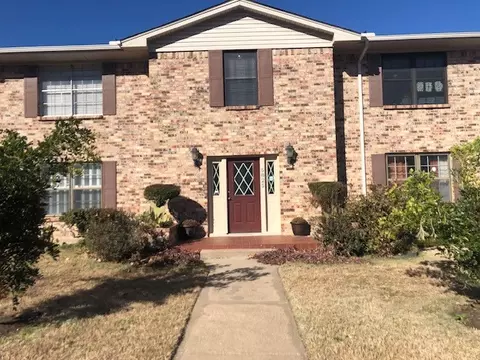 5825 Birchbrook Dr #106, Dallas, TX 75206