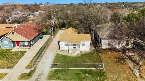 953 E Lowden St, Fort Worth, TX 76104