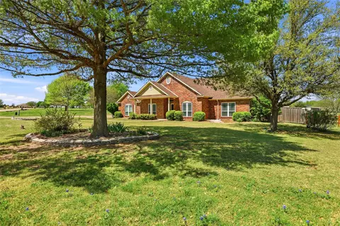 2851 Timber Rock Ln, Midlothian, TX 76065