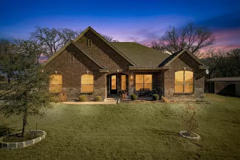 103 Willow Oak Dr, Krugerville, TX 76227