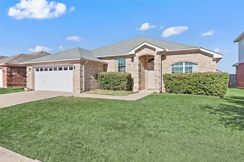 1509 Powder Horn Ln, Arlington, TX 76018