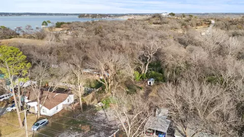 620 Alameda Rd, Azle, TX 76020