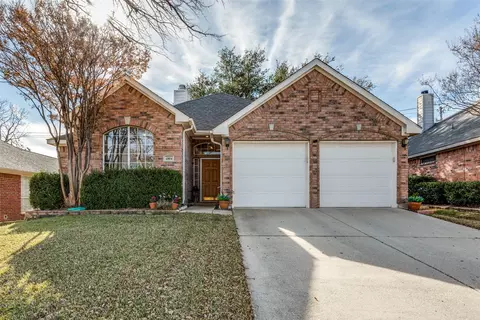 4804 Davy Crockett Trl, Fort Worth, TX 76137