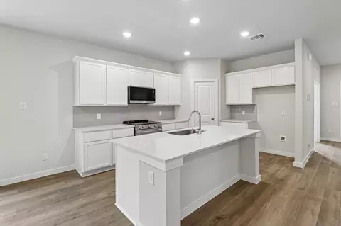Kitchen - 359 Declan St, Springtown, TX 76082 photo 3 of 4