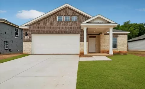 359 Declan St, Springtown, TX 76082