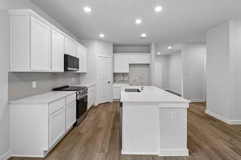 Kitchen - 359 Declan St, Springtown, TX 76082 photo 4 of 4