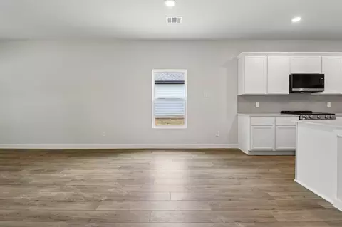 Living - 359 Declan St, Springtown, TX 76082 photo 8 of 8