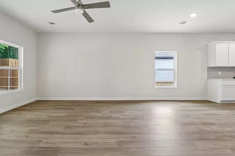 Living - 359 Declan St, Springtown, TX 76082 photo 6 of 8