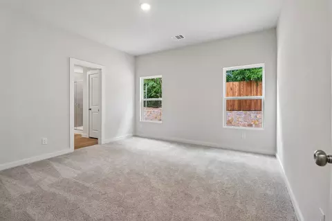 Bedroom - 359 Declan St, Springtown, TX 76082 photo 1 of 14