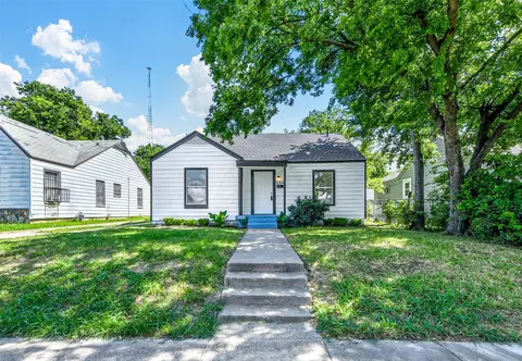 504 E Robert St, Fort Worth, TX 76104