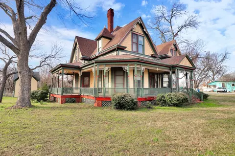 200 S Colorado St, Whitney, TX 76692