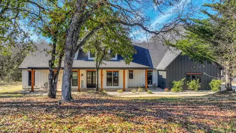 374 Glade Valley Rd, Azle, TX 76020