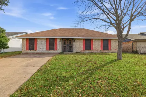 504 Debra Dr, Mesquite, TX 75149