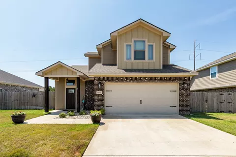 15443 Anna Ln, Lindale, TX 75771