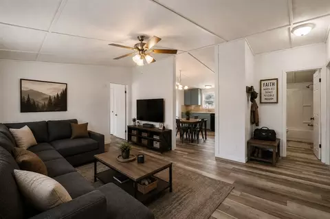 114 Sunset Acres Ct, Granbury, TX 76048