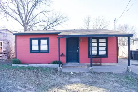 905 Bee St, Brady, TX 76825