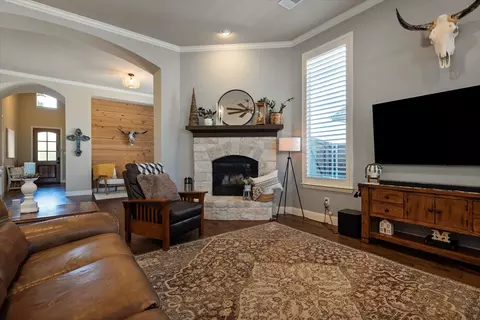 Living - 3502 Jersey Rd, Melissa, TX 75454 photo 1 of 2