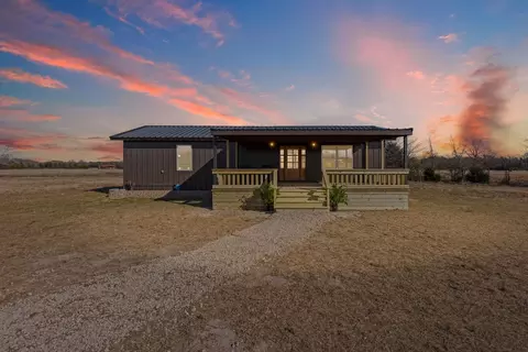 1000 Rs County Road 4520, Point, TX 75472