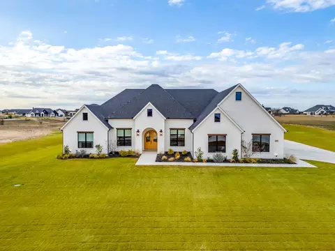 12491 Bella Crossing Dr, Fort Worth, TX 76126