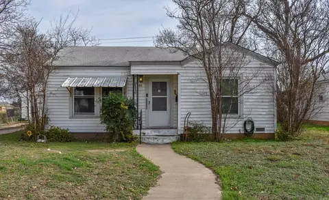 803 Poplar Dr, Brady, TX 76825