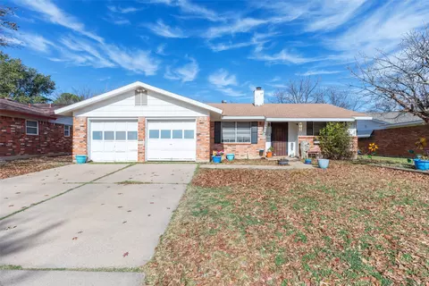 2526 Edgemont Dr, Abilene, TX 79605