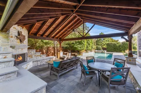 616 Rembrandt, Colleyville, TX 76034