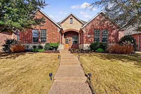 3605 Meadow Bluff Ln, Sachse, TX 75048