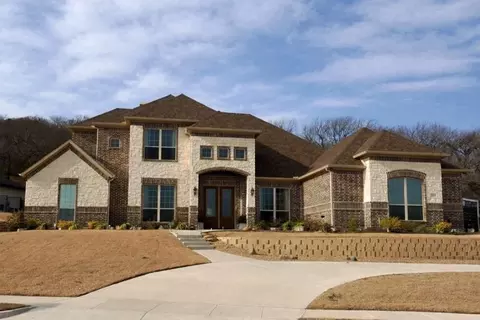 2454 Creekwood Dr, Cedar Hill, TX 75104