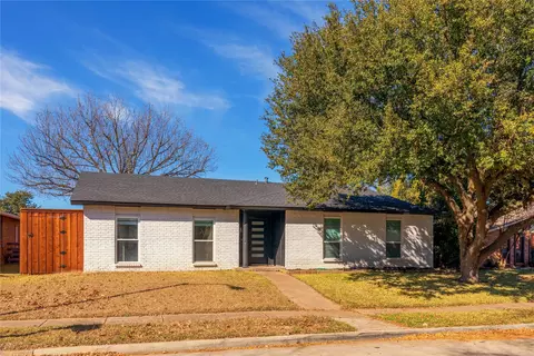 3835 Ruidosa Ave, Dallas, TX 75228