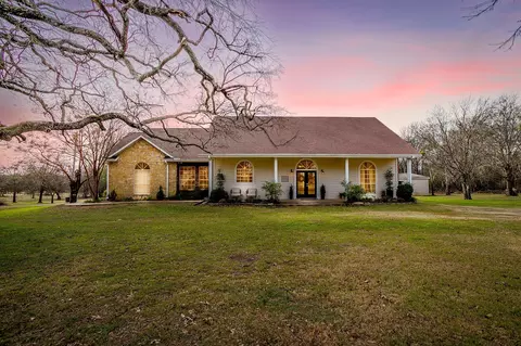9948 S Highway 171, Grandview, TX 76050