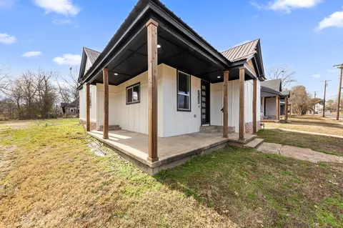 1259 Bonham St, Paris, TX 75460