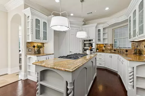 Kitchen - 469 Apache Trl, Keller, TX 76248 photo 2 of 3