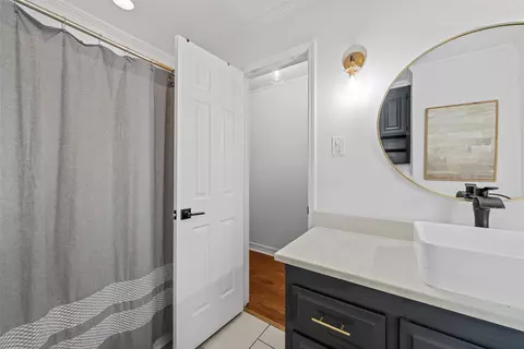 Bath - 3000 Chimney Hill Dr, Waco, TX 76708 photo 4 of 6