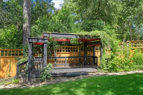 Exterior - 3000 Chimney Hill Dr, Waco, TX 76708 photo 8 of 12