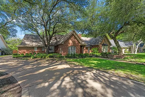 Exterior - 3000 Chimney Hill Dr, Waco, TX 76708 photo 11 of 12