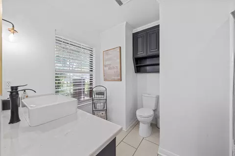 Bath - 3000 Chimney Hill Dr, Waco, TX 76708 photo 6 of 6