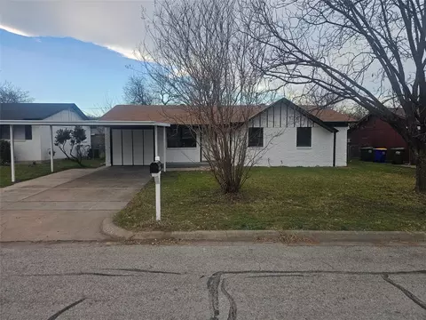 5717 Bowling Dr, Watauga, TX 76148