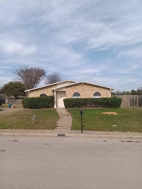 515 Faye St, Desoto, TX 75115