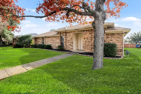 2242 Carmel Dr, Carrollton, TX 75006