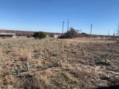 102 Sparrow, Azle, TX 76020