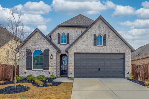 4706 Pin Oak Ct, Aubrey, TX 76227