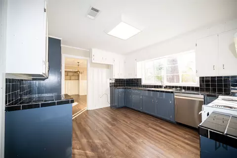 Kitchen - 402 E Todd St, Minden, LA 71055 photo 1 of 2