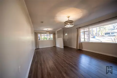 Living - 402 E Todd St, Minden, LA 71055 photo 1 of 6