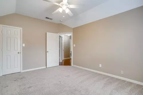 Bedroom - 177 Aspen Loop, Aledo, TX 76008 photo 4 of 7