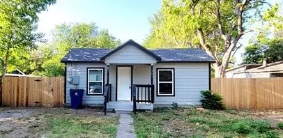 1221 Stanford St, Greenville, TX 75401